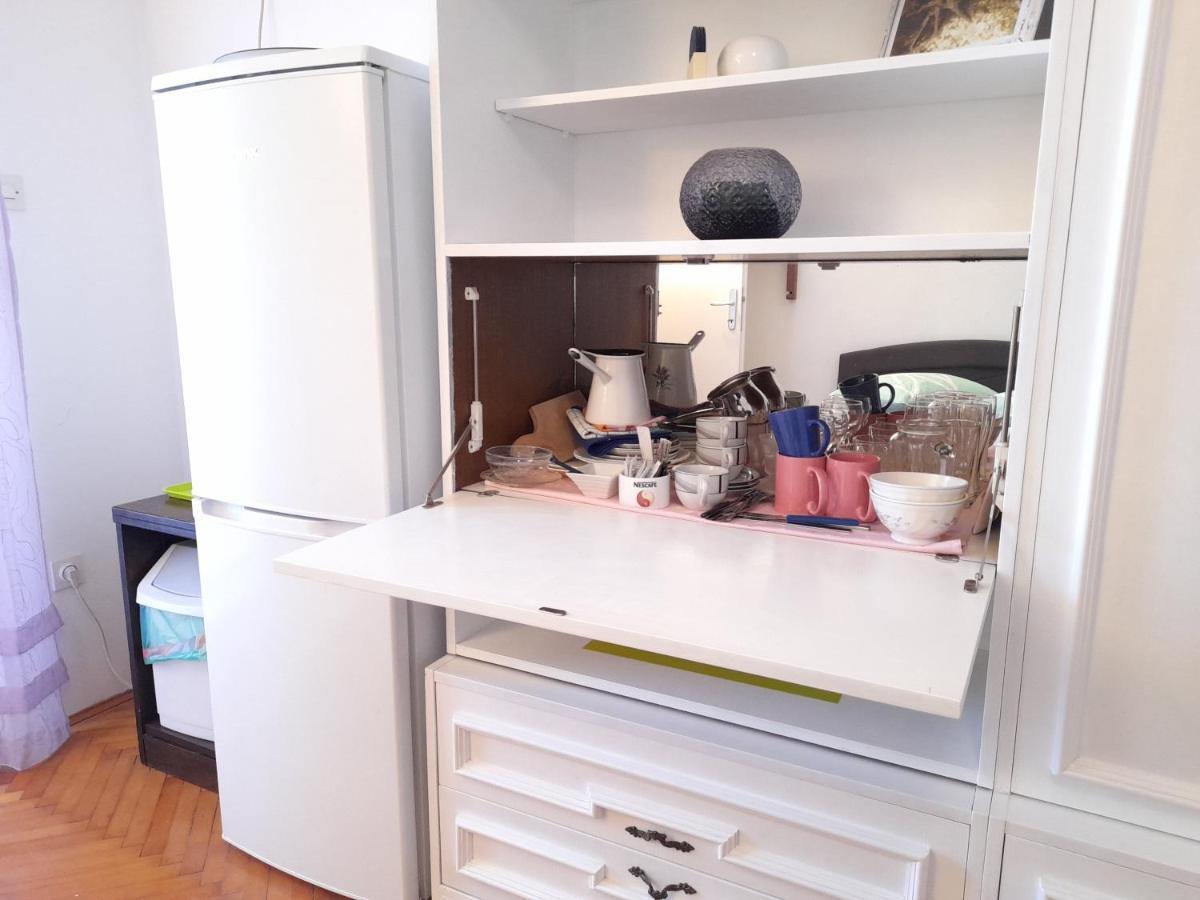 Perica Apartment And Perica Room With Separate Entrance ザダル エクステリア 写真