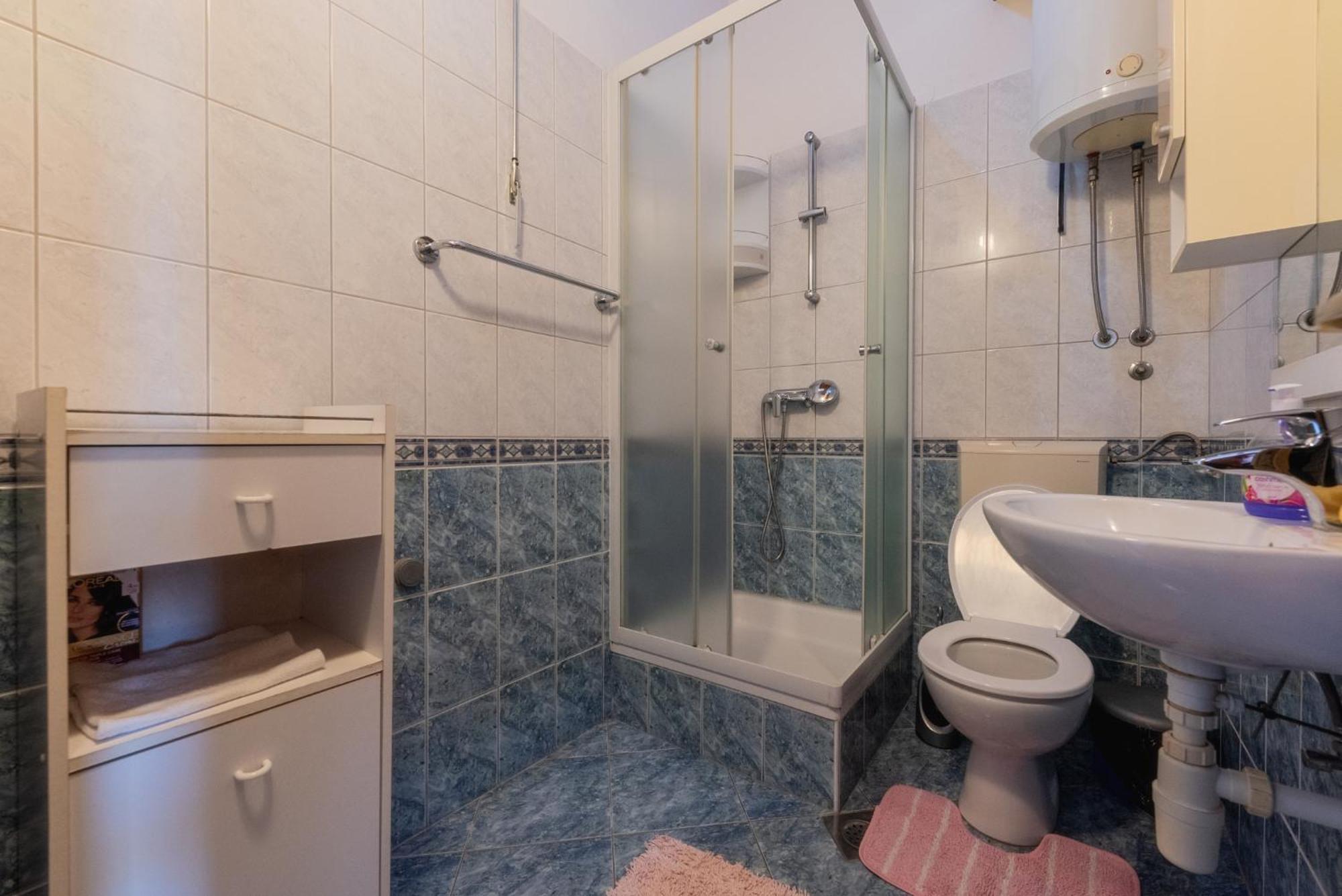 Perica Apartment And Perica Room With Separate Entrance ザダル エクステリア 写真