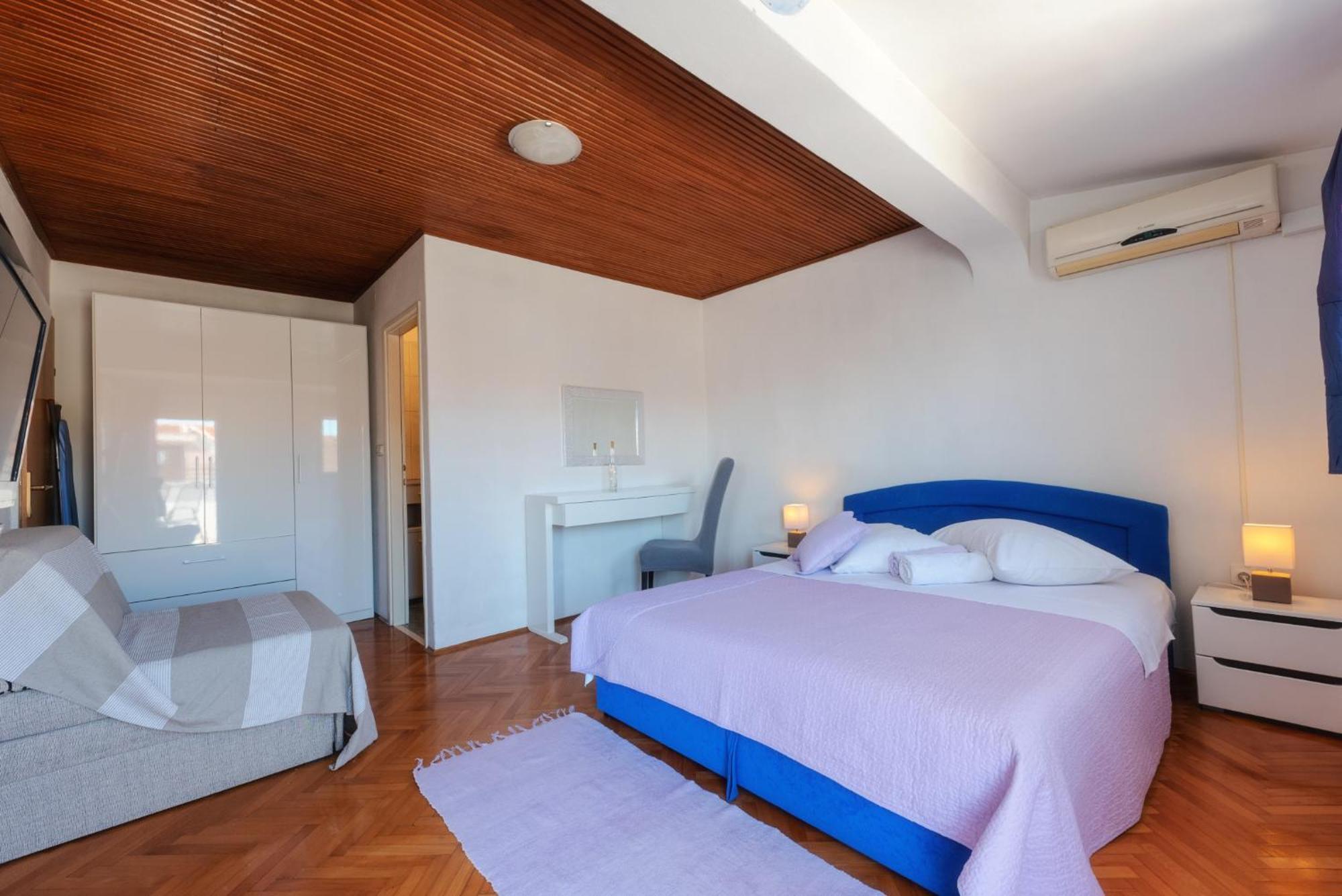 Perica Apartment And Perica Room With Separate Entrance ザダル エクステリア 写真
